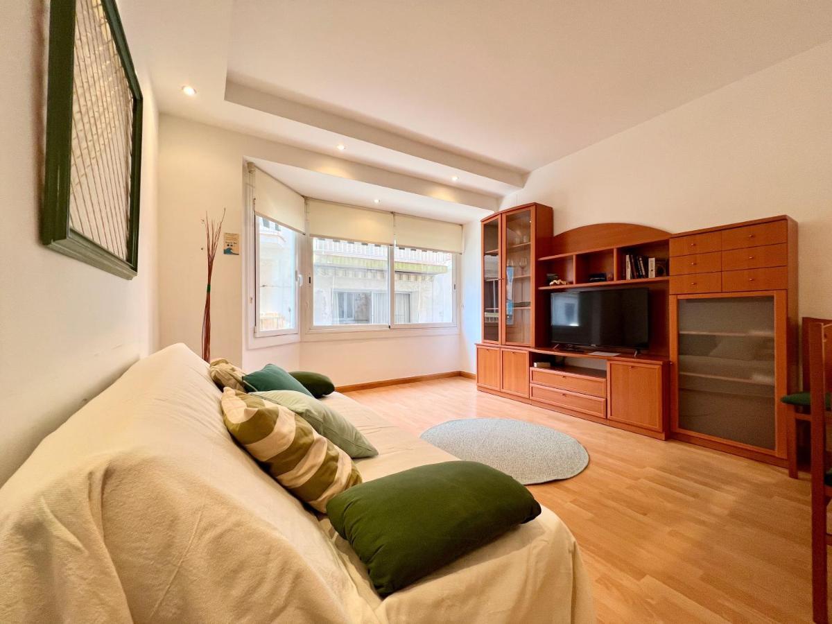 Prop De Mar A 60M De La Playa Daire Calafell Dış mekan fotoğraf